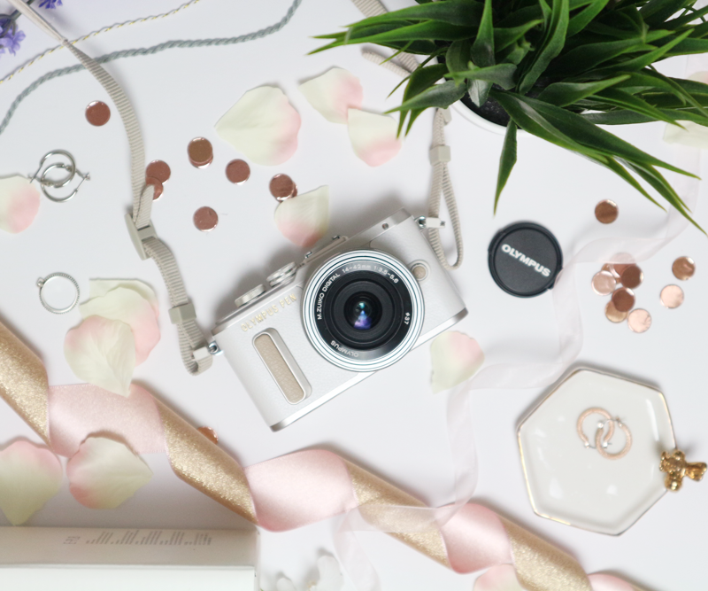 Olympus Pen E-PL8 Camera First Impressions